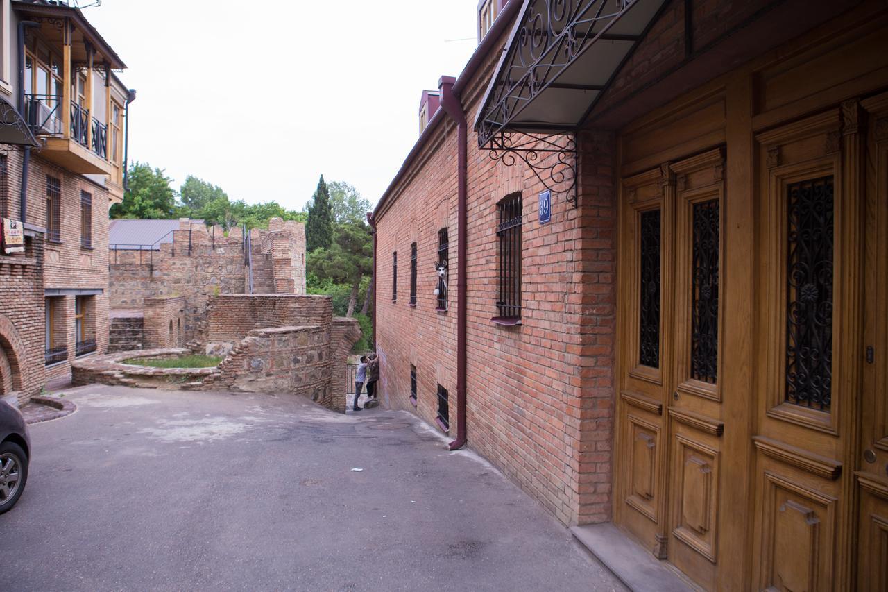 Metekhi Ubani'S Guesthouse 第比利斯 外观 照片
